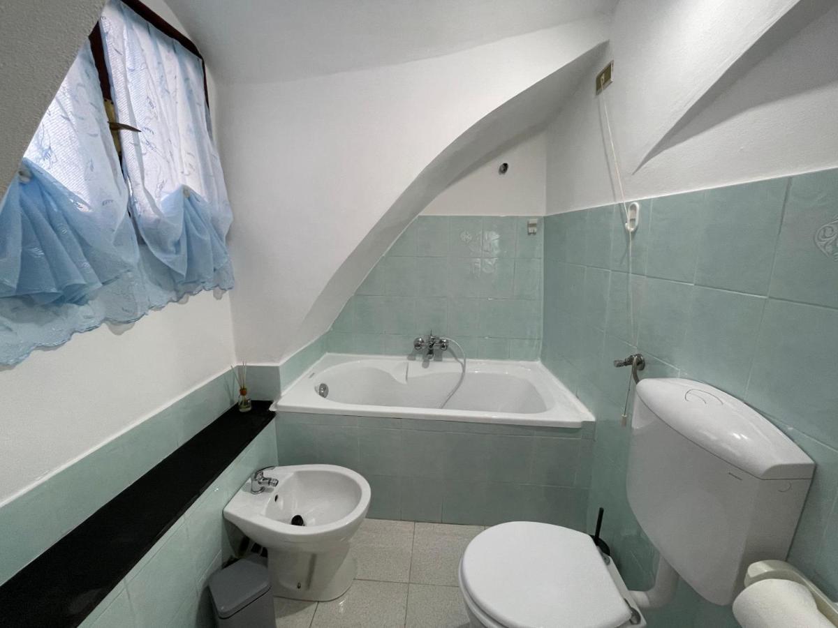 Casa Di Nonno Meme Citra 008035-Lt-0018 Apartment Andagna Bagian luar foto
